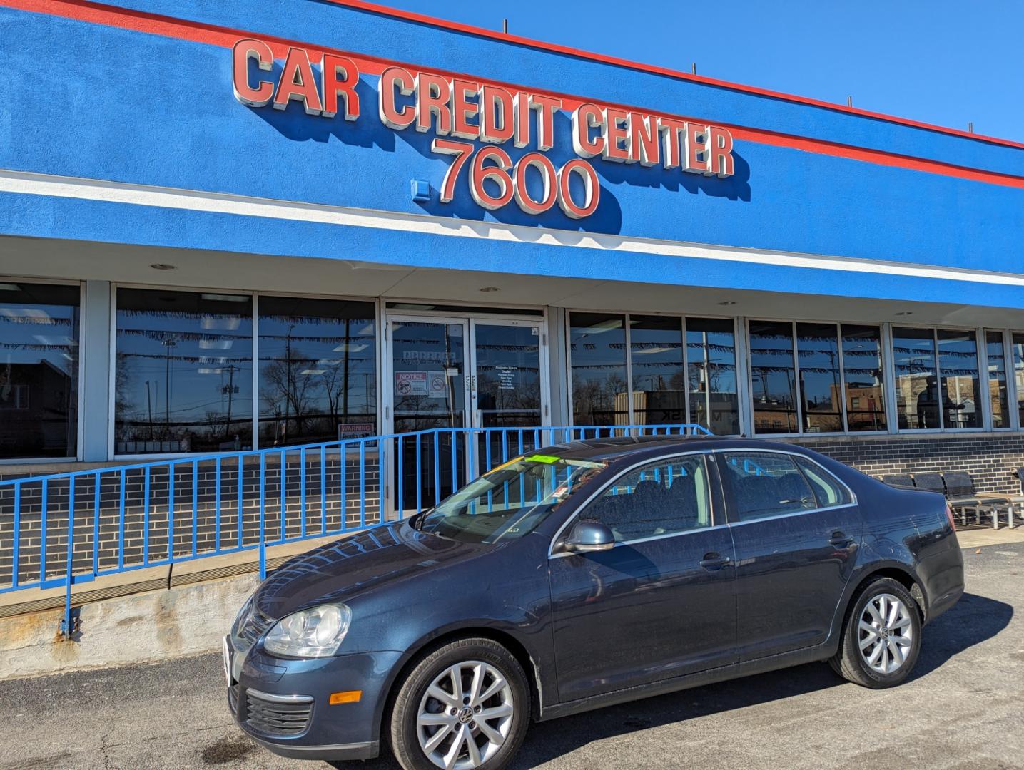 2010 BLUE Volkswagen Jetta SE PZEV (3VWRZ7AJ6AM) with an 2.5L L5 DOHC 20V engine, located at 7600 S Western Ave., Chicago, IL, 60620, (773) 918-3980, 0.000000, 0.000000 - Photo#1